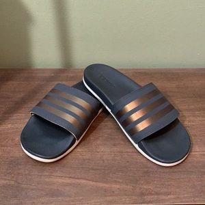 adidas Adilette Comfort Slides